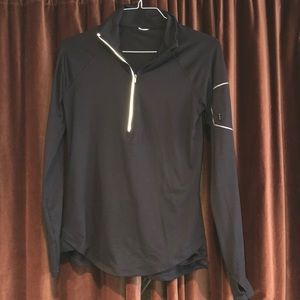 UA Under Armour black quarter zip jacket